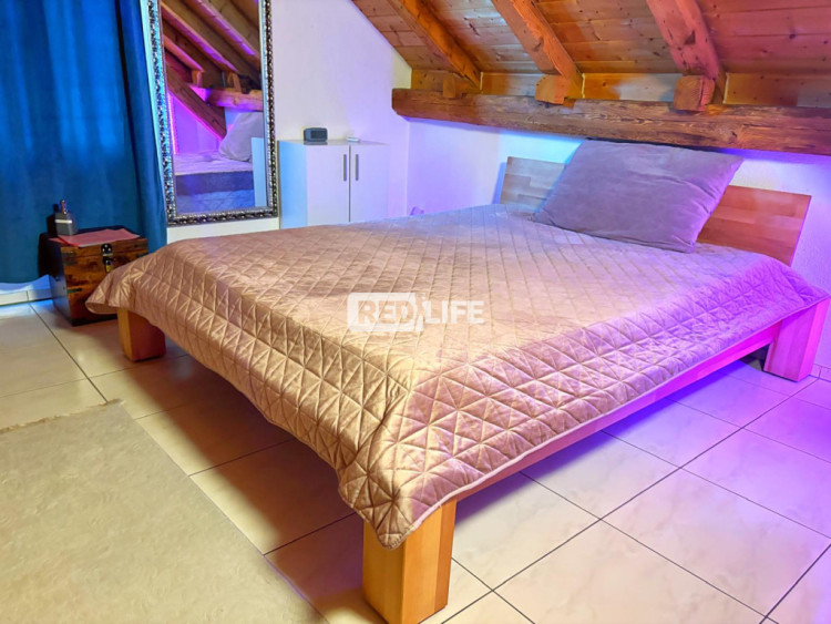 női vezetőség pearls lounge saját