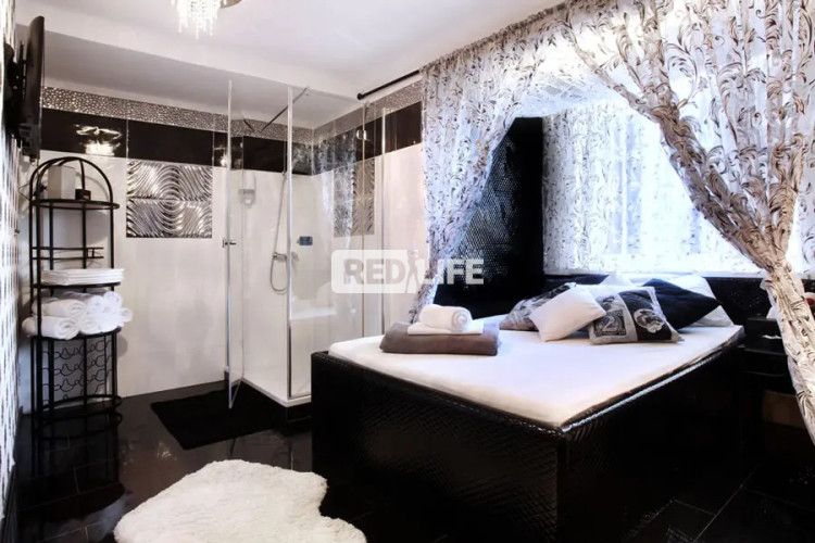 privátház recepciós Simplytop stúdió