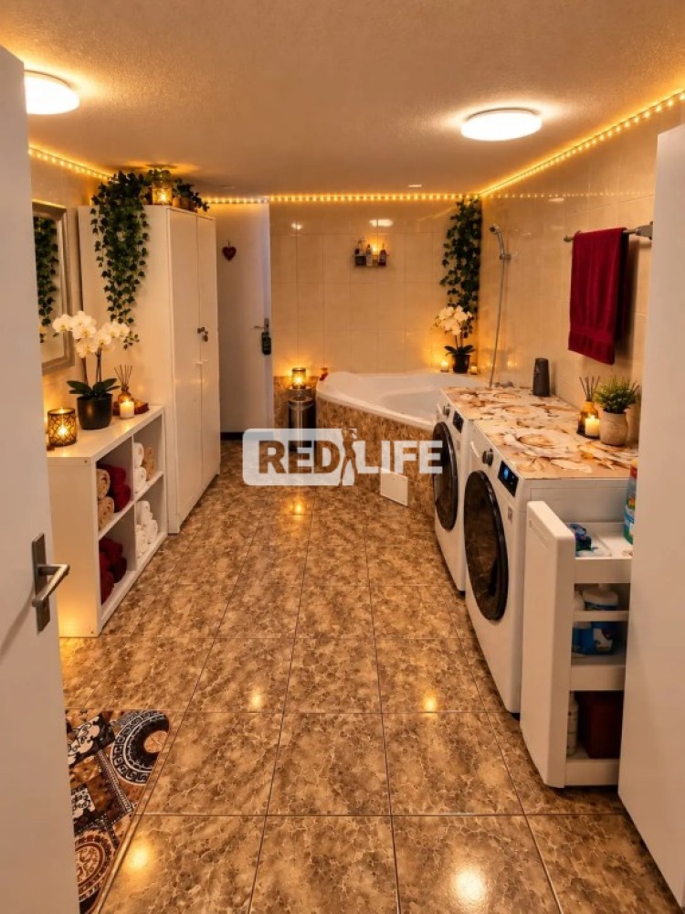 fix leadó női tulajdonos Relax