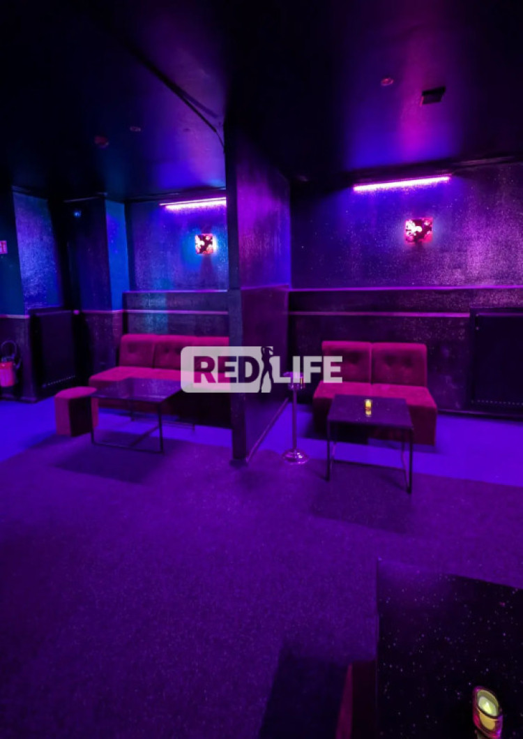 club l'opale hostess munka ingyenes