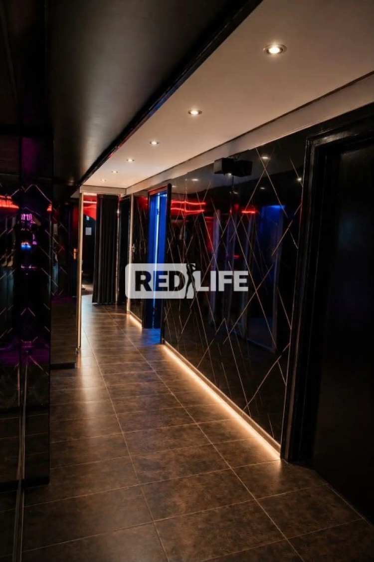 60:40 rendszer magyar recepciós Villa