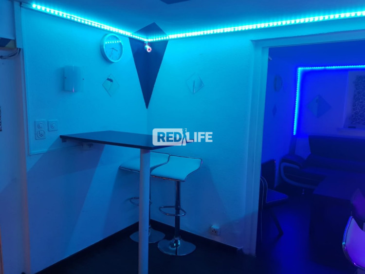 magas kereset privát stúdió